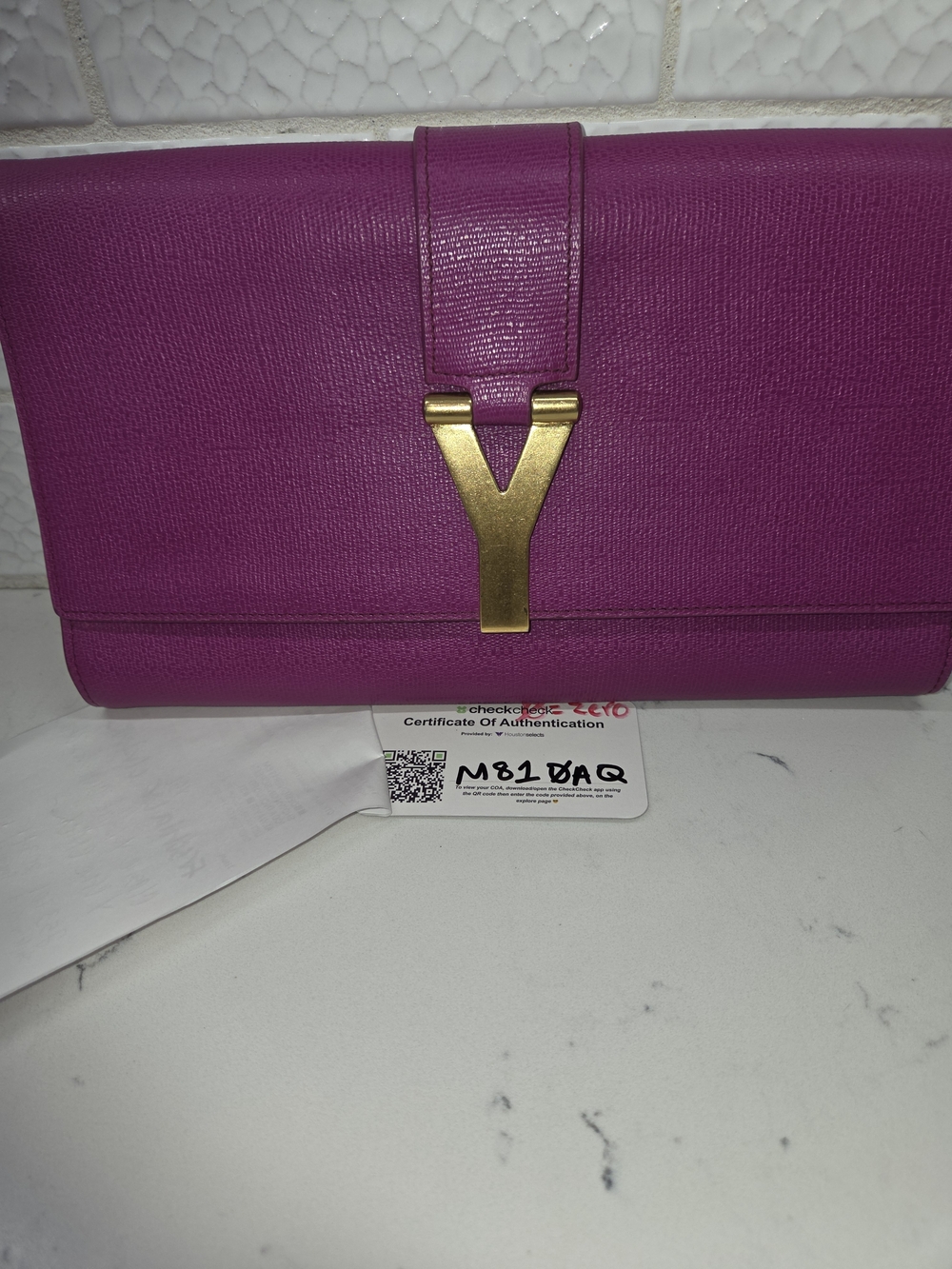 Authentic YSL Yves Saint Laurent Chyc Classic Y Ligne Clutch Fuchsia Leather - Picture 15 of 15